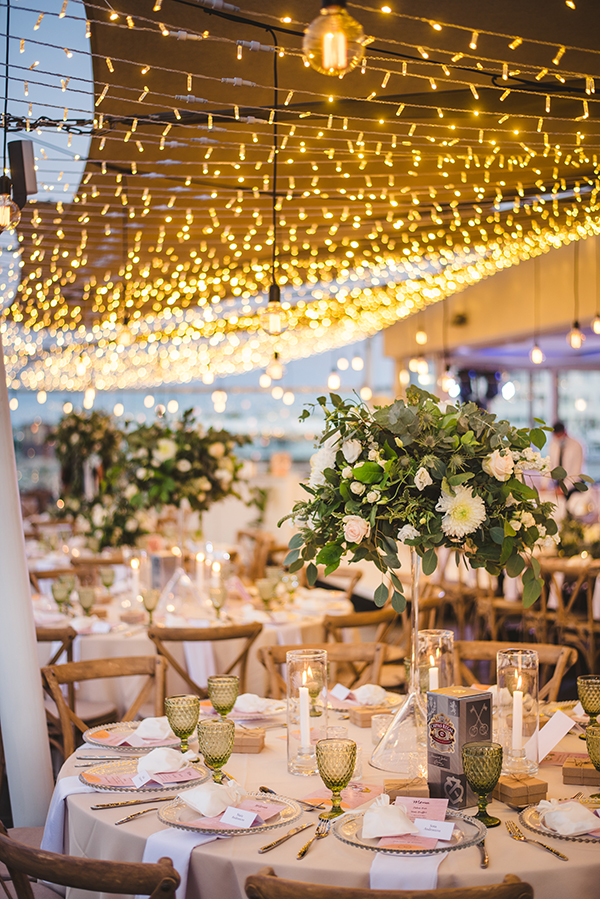 rustic-fall-wedding-cyprus-white-florals_16