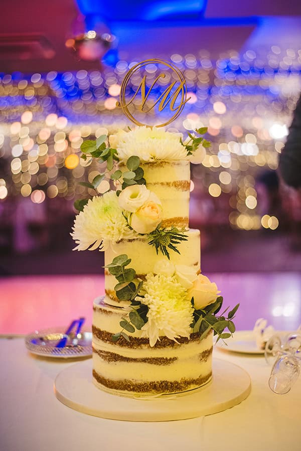 rustic-fall-wedding-cyprus-white-florals_20