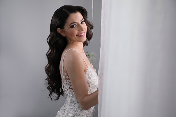 stunning-spring-wedding-nicosia-white-peonies_11x