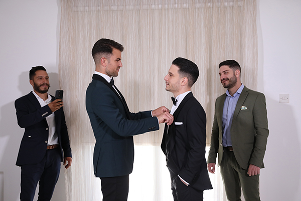 stunning-spring-wedding-nicosia-white-peonies_12x