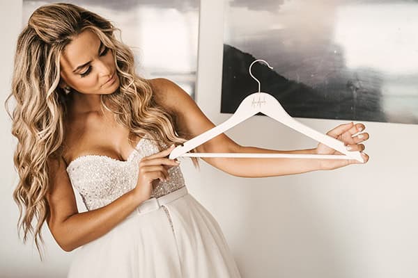 stylish-summer-wedding-athens-white-hydrangeas-roses_11