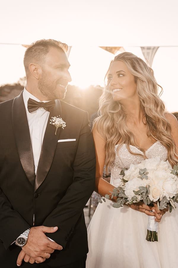 stylish-summer-wedding-athens-white-hydrangeas-roses_22