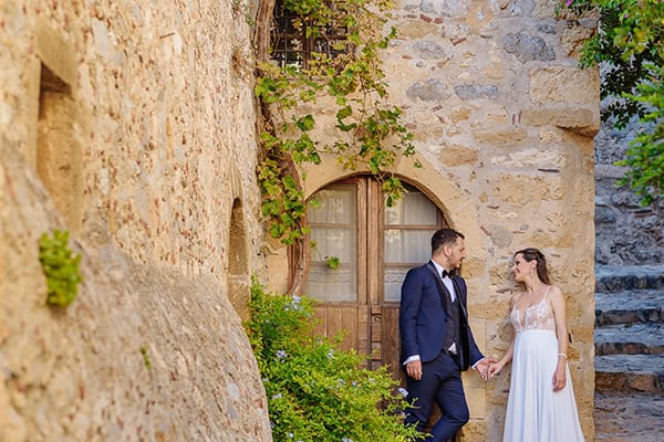 beautiful-next-day-shoot-monemvasia-romantic-backdrops_03