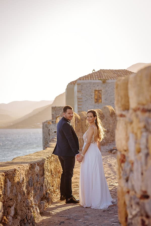 beautiful-next-day-shoot-monemvasia-romantic-backdrops_34