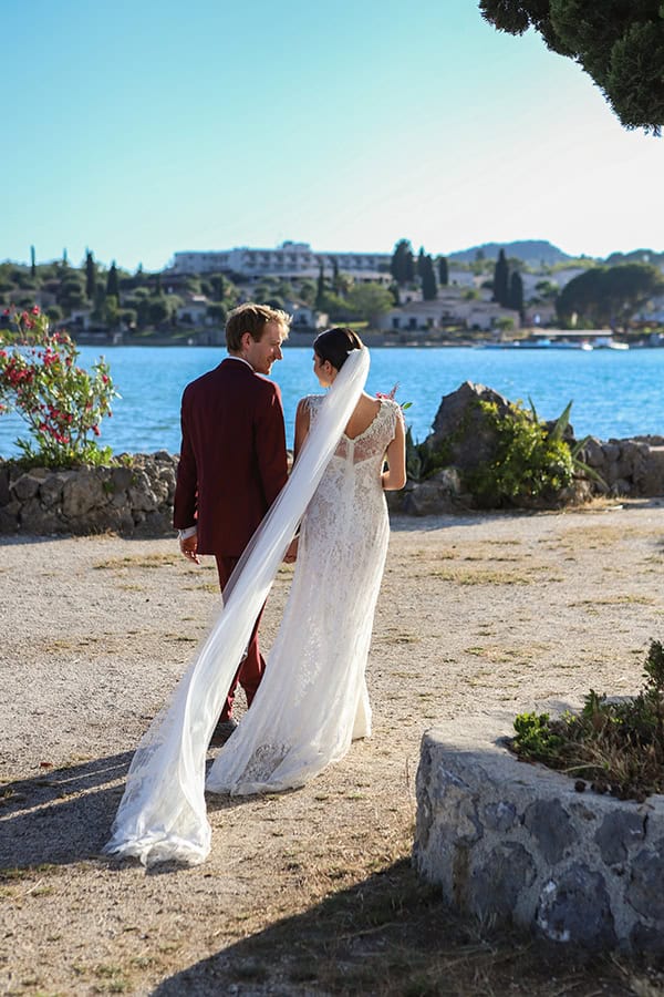 impressive-rustic-wedding-corfu-marsala-hues_12