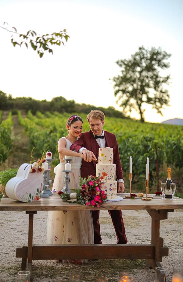 impressive-rustic-wedding-corfu-marsala-hues_20x