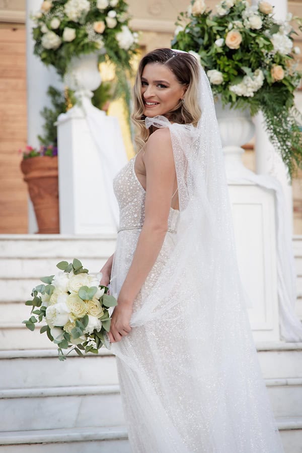 lovely-summer-wedding-athnes-florals-white-yellow-hues_17x