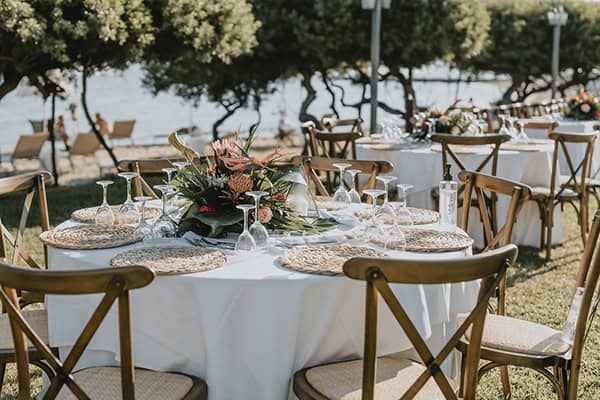 outdoor-summer-wedding-eyvoia-tropical-florals_22x