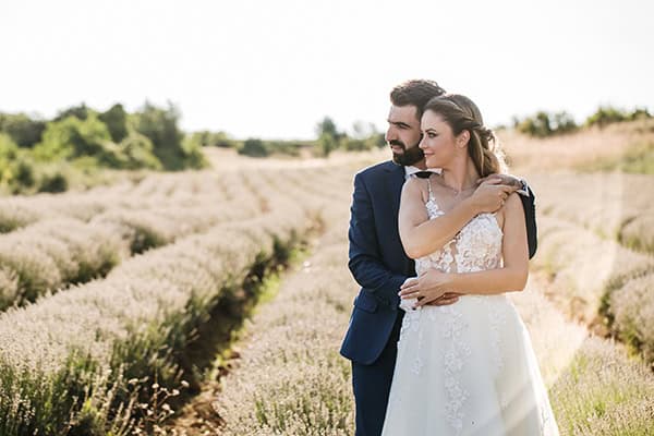 romantic-summer-wedding-kastoria-white-roses_01