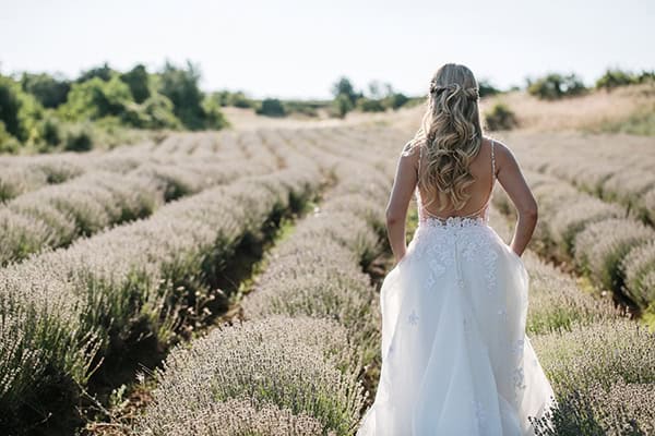 romantic-summer-wedding-kastoria-white-roses_01x
