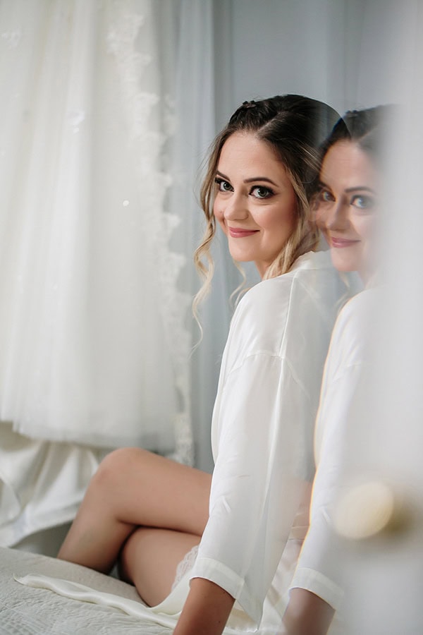 romantic-summer-wedding-kastoria-white-roses_06