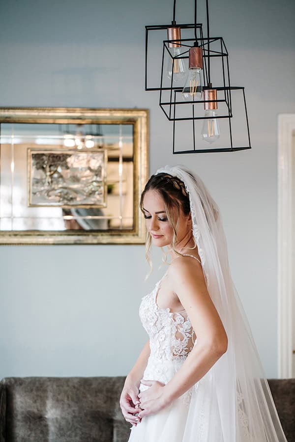 romantic-summer-wedding-kastoria-white-roses_07