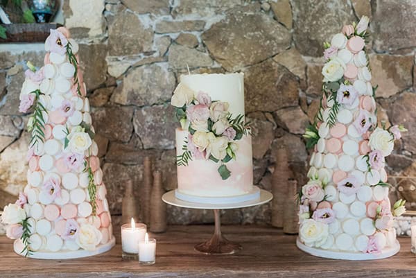 rustic-spring-wedding-athens-flowers-pastel-hues_40
