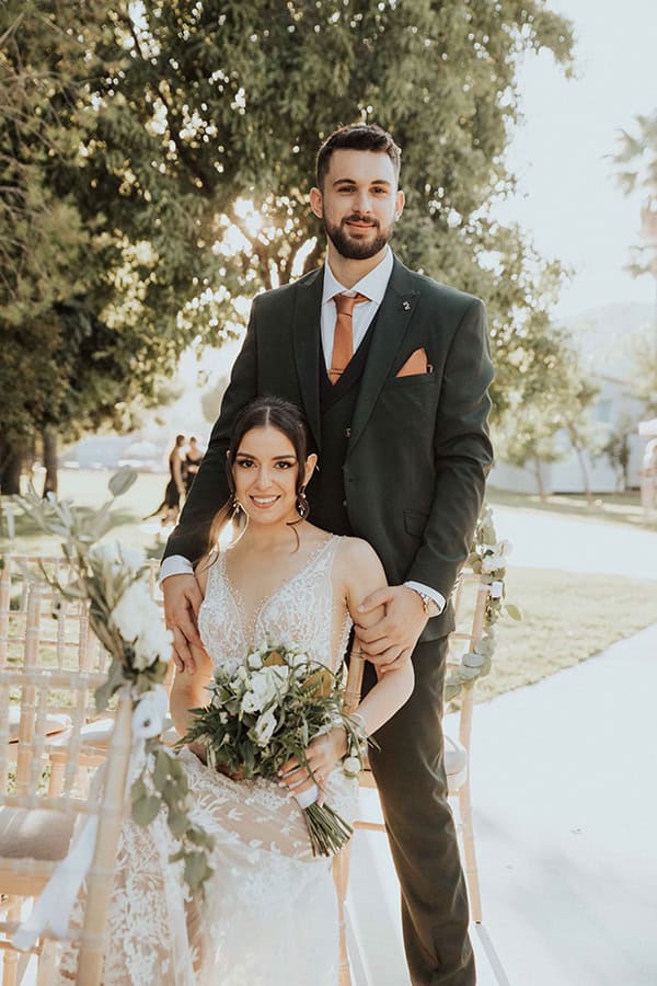 beautiful-summer-wedding-white-roses-lycianhus_10x