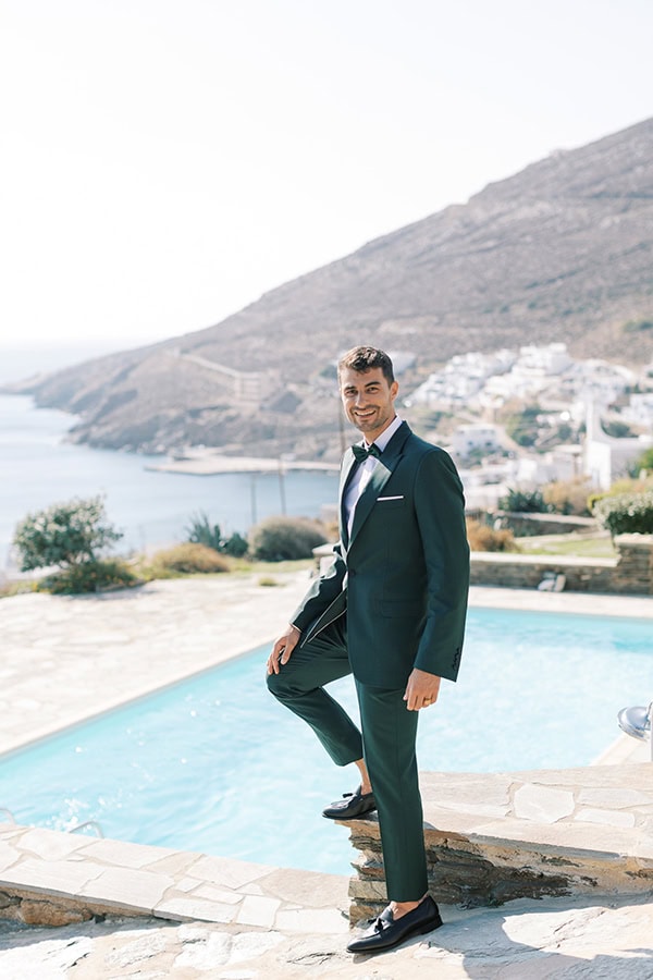 citrus-inspired-wedding-tinos-island-greenery-yellow-callas_15