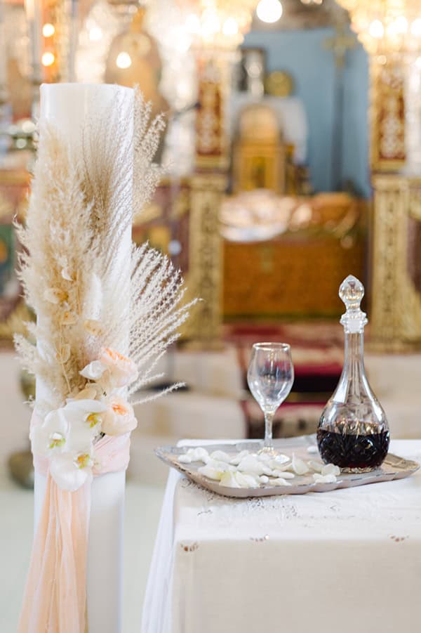 dreamy-summer-wedding-kefalonia-boho-floral-arrangmenets_13