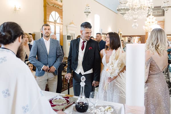 dreamy-summer-wedding-kefalonia-boho-floral-arrangmenets_17