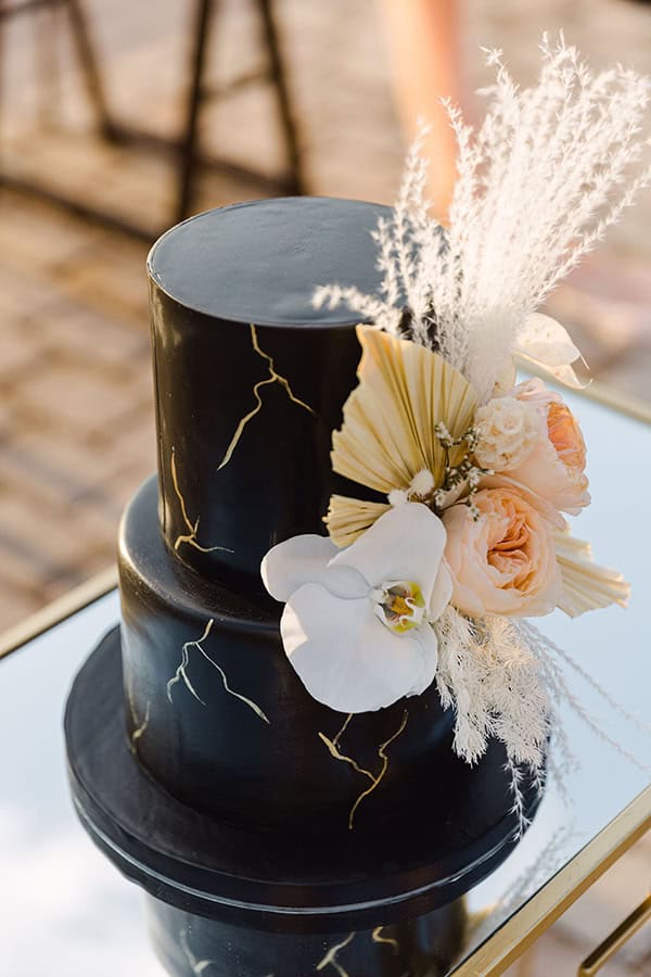 dreamy-summer-wedding-kefalonia-boho-floral-arrangmenets_28