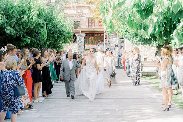 lovely-autumn-wedding-parnassos_23