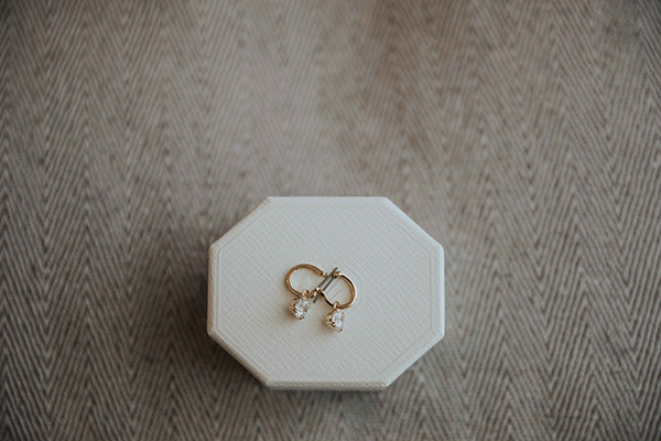 lovely-romantic-wedding-ampelones-markou-white-hues_08