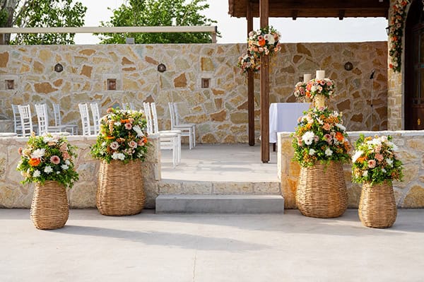 lovely-spring-wedding--orange-hues_12x