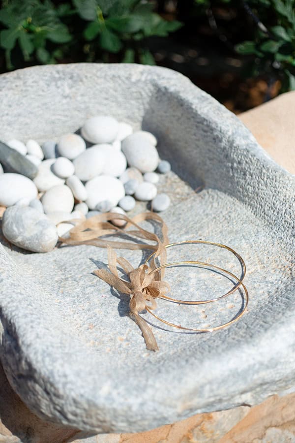 lovely-summer-wedding-mani-fuchsia-touches_08