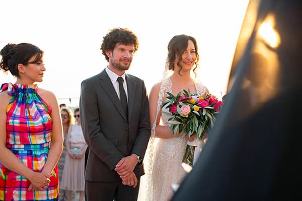 lovely-summer-wedding-mani-fuchsia-touches_14