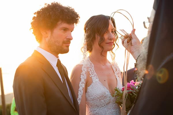 lovely-summer-wedding-mani-fuchsia-touches_15