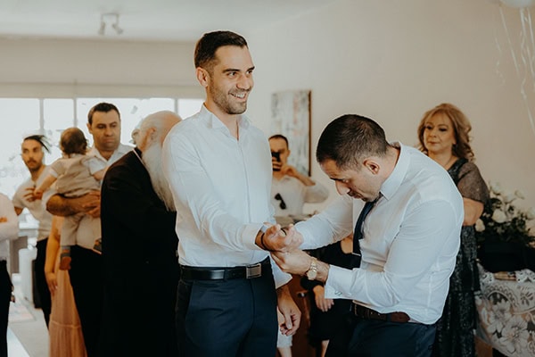 modern-spring-wedding-nicosia-colorful-floral-arrangements_19