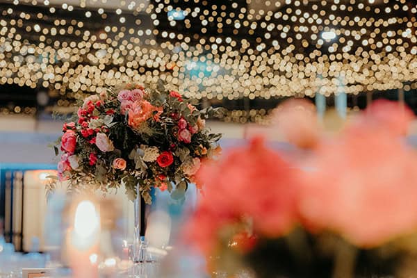 modern-spring-wedding-nicosia-colorful-floral-arrangements_48