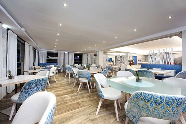 organise-dreamy-honeymoon-wyndham-corfu-dassia_13