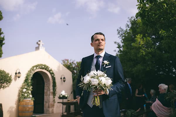 romantic-chic-wedding-athens-olive-white-florals_15