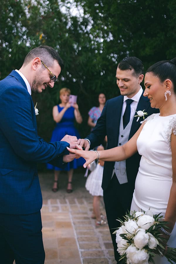 romantic-chic-wedding-athens-olive-white-florals_19