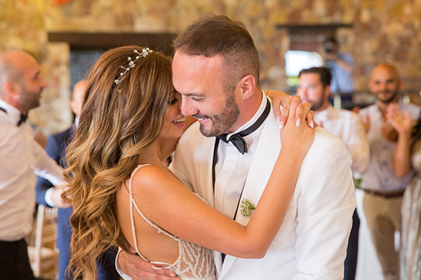 romantic-fall-beautiful-floral-arrangment-white-color_30