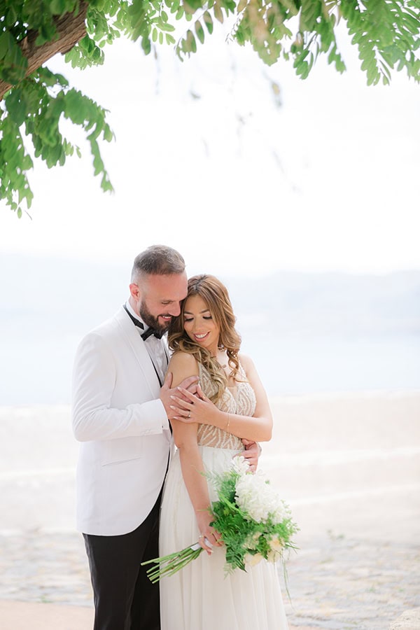 romantic-fall-beautiful-floral-arrangment-white-color_51