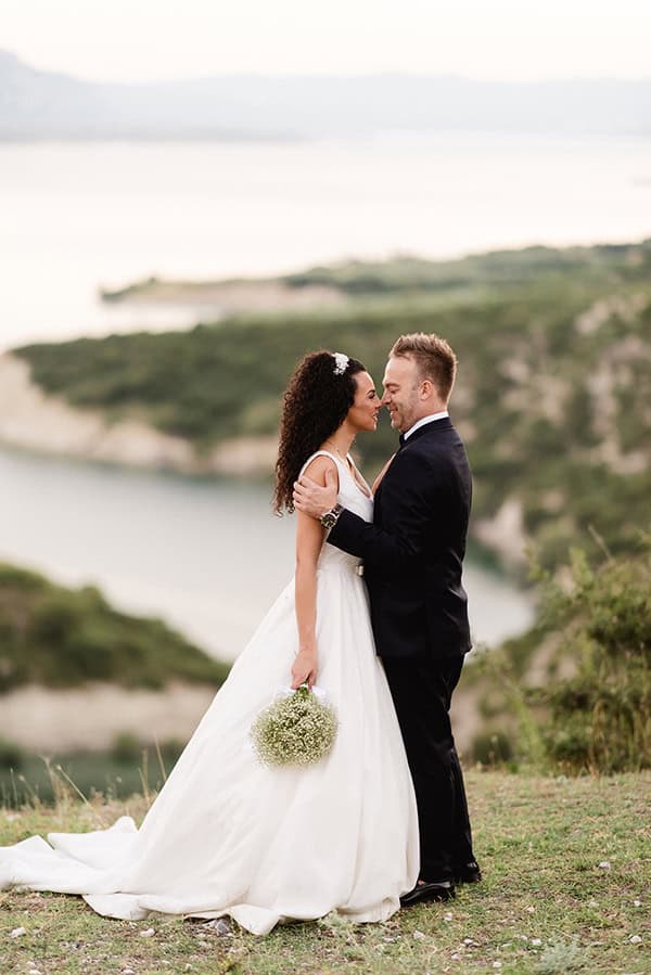 romantic-summer-wedding-kozani-baby-breath_46