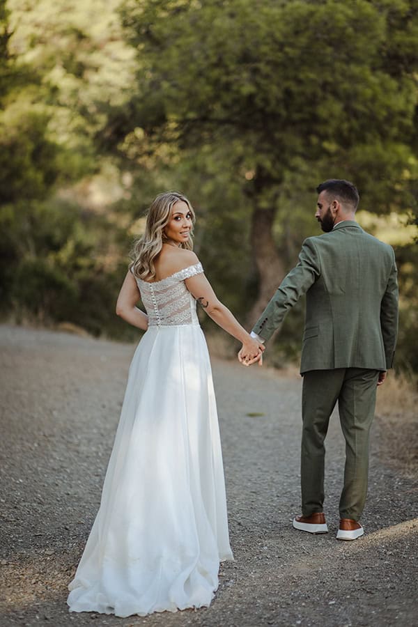 romantic-wedding-athens-white-hydrangeas-eucalyptus_07