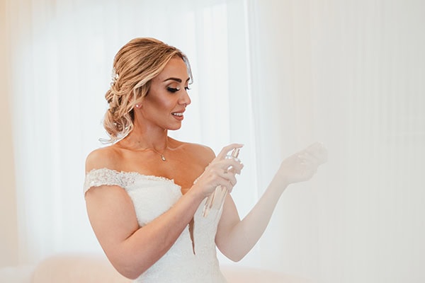 romantic-wedding-athens-white-hydrangeas-eucalyptus_15