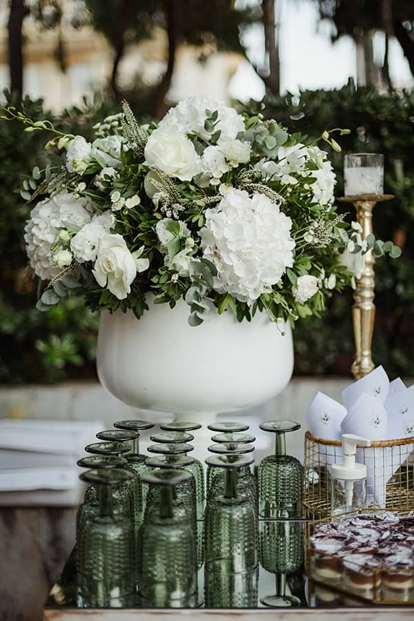 romantic-wedding-athens-white-hydrangeas-eucalyptus_19x