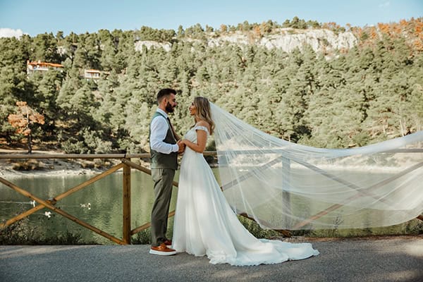 romantic-wedding-athens-white-hydrangeas-eucalyptus_32