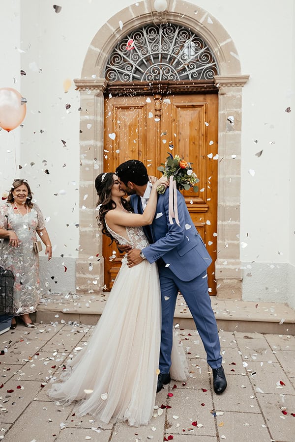 rustic-spring-wedding-larnaka-colorful-blooms_15