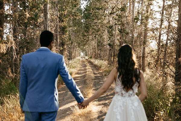 rustic-spring-wedding-larnaka-colorful-blooms_33