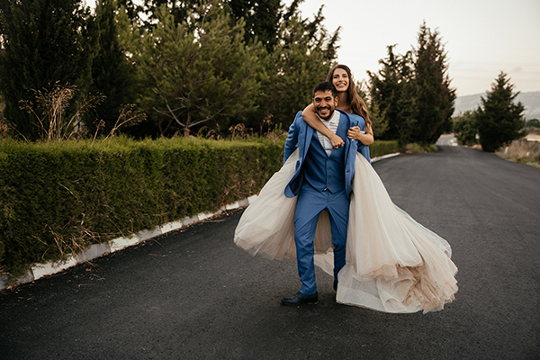 rustic-spring-wedding-larnaka-colorful-blooms_37
