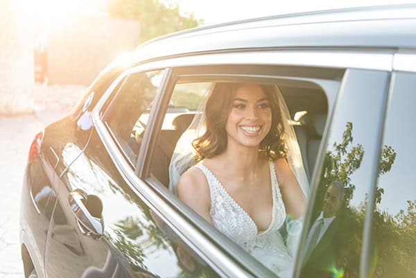 rustic-summer-wedding-athens-white-romantic-blooms_08x