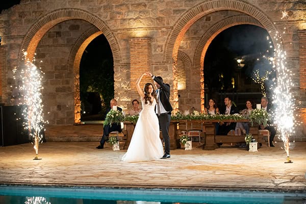 rustic-summer-wedding-athens-white-romantic-blooms_22