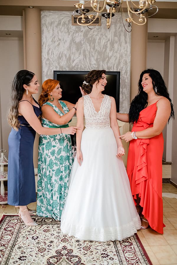 rustic-summer-wedding-white-red-hues_06