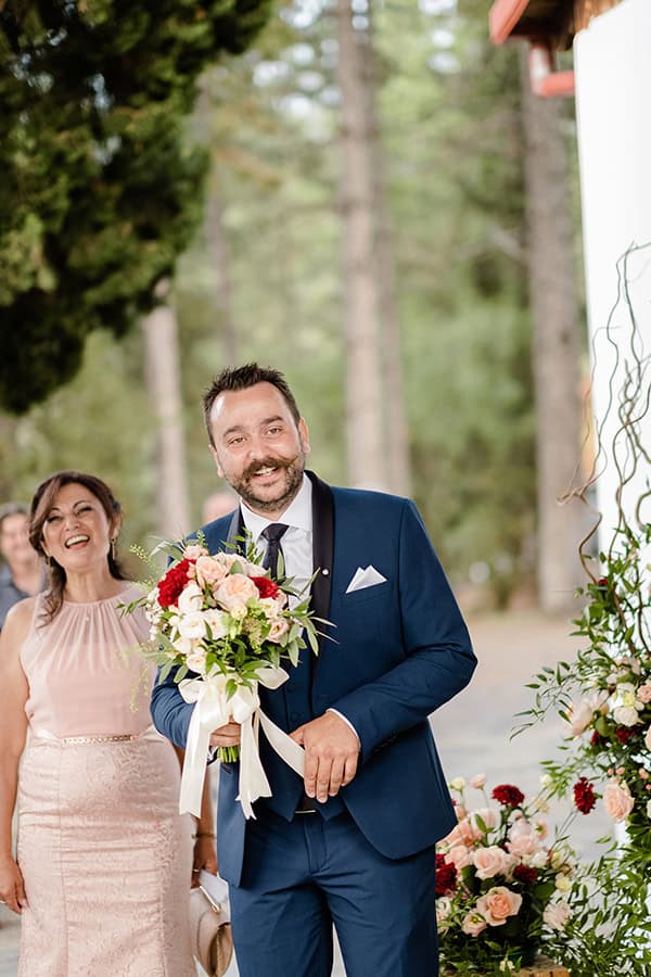 rustic-summer-wedding-white-red-hues_13