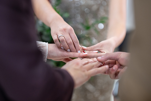 spring-wedding-nicosia-protea-burgundy-hues_50