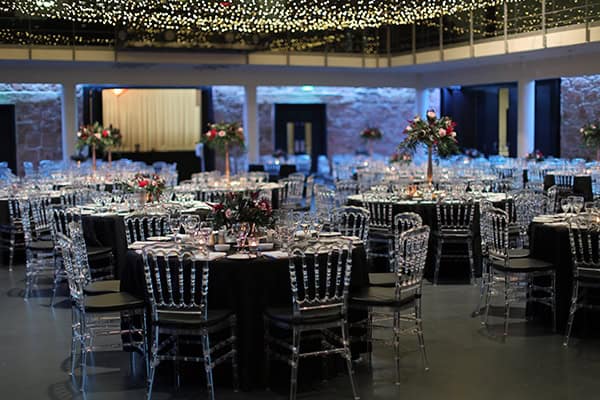 spring-wedding-nicosia-protea-burgundy-hues_64