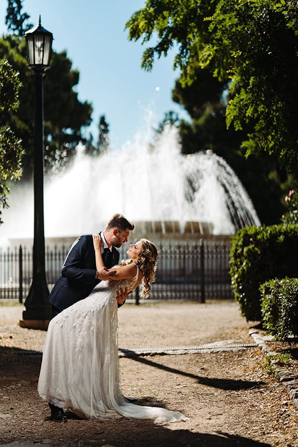 summer-wedding-athens-pastel-tones_02x